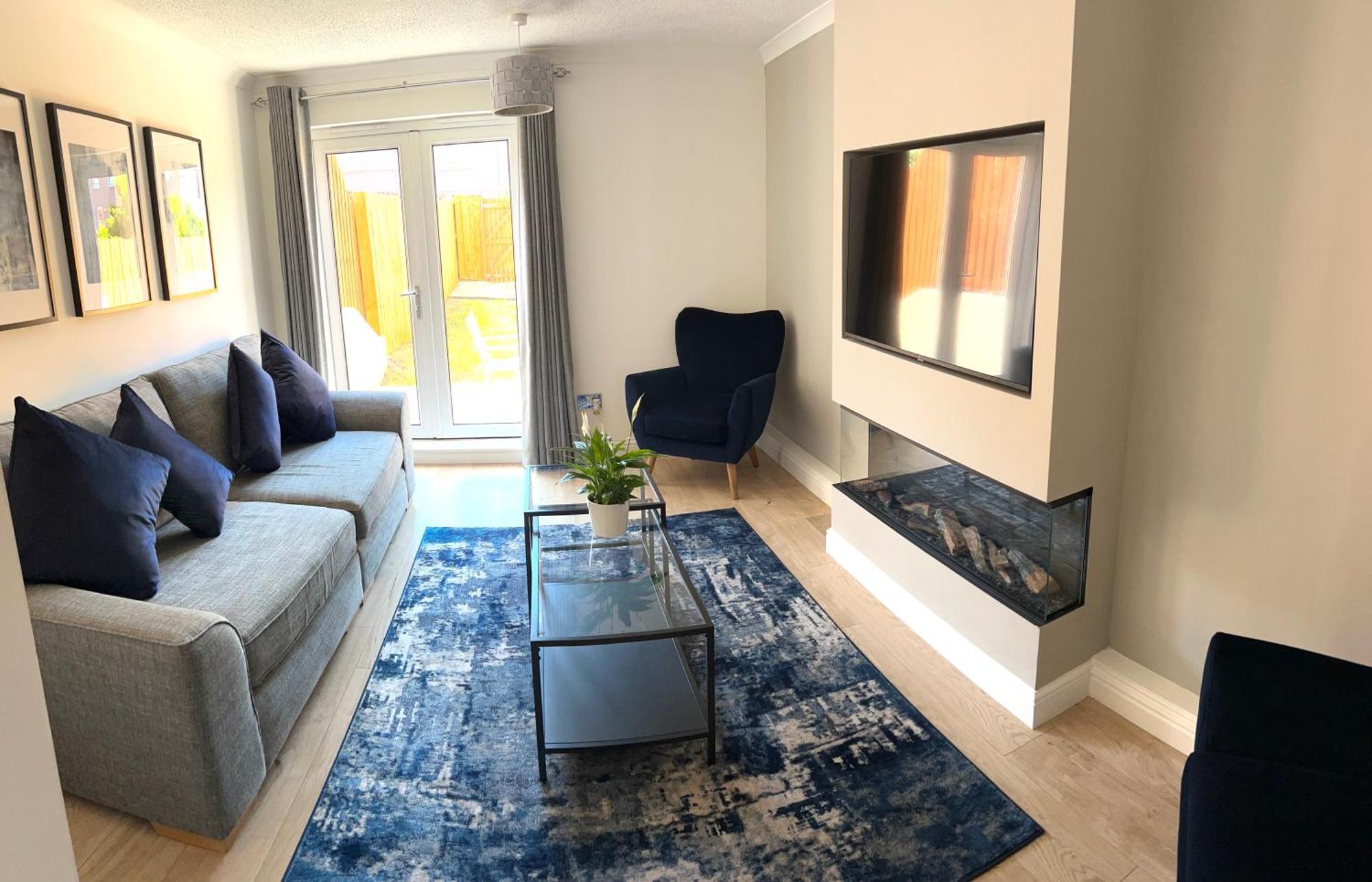 Corstorphine Townhouse: Spacious Stay Near Murrayfield with Garden - Edinburgh, Edinburgh